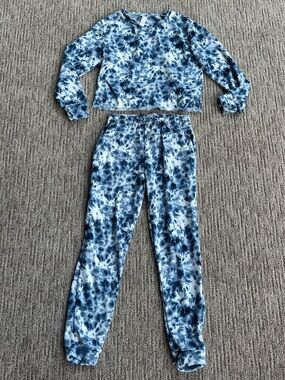 Nordstrom Rack Light weight Blue Tie-Dye Two-Piece Lounge Set